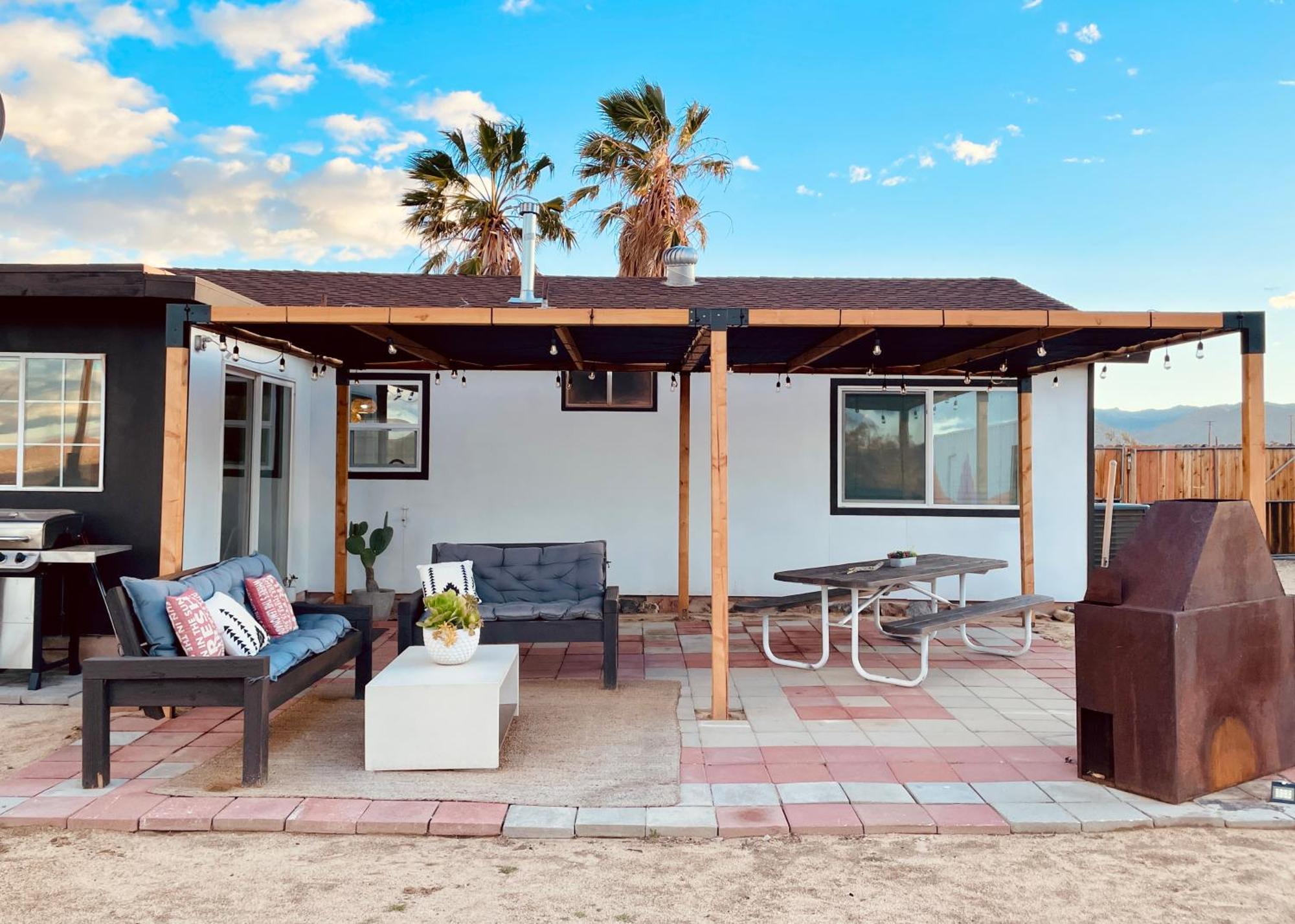 Twin Palms Desert Getaway - Jacuzzi, Fire Pit, Meditation Room & More Joshua Tree Esterno foto