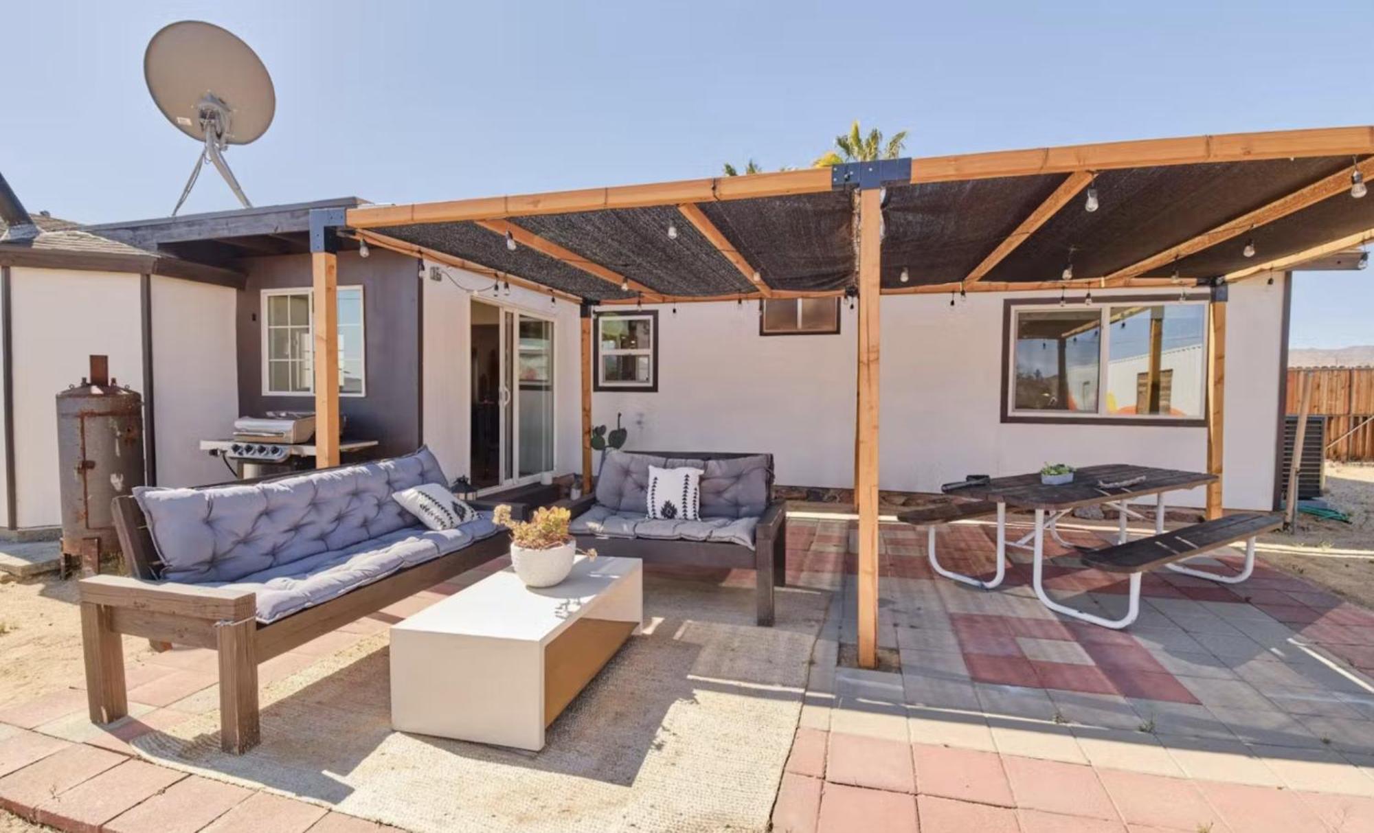 Twin Palms Desert Getaway - Jacuzzi, Fire Pit, Meditation Room & More Joshua Tree Esterno foto